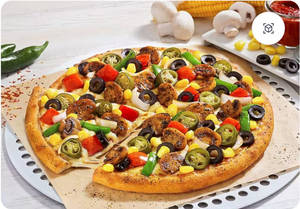 Jelpinos Black Olive And Red Paprika Pizza