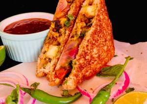 Multigrain paneer tikka sandwich [2 slices]
