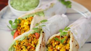 Paneer bhurji roll