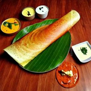 Cheese chilly dosa