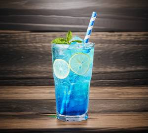 Blue Ocean Mojito