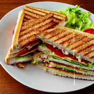 Chicken c c sandwich                                                             