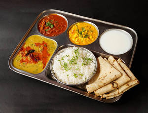 Punjabi Thali