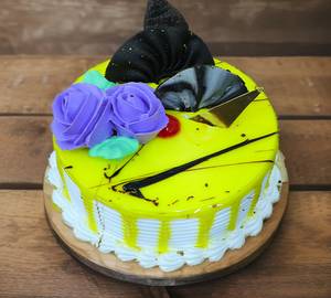 Cake Pineaple [500 Gm ]Eggless