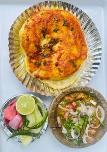 Chatni Spicy Chole Kulcha