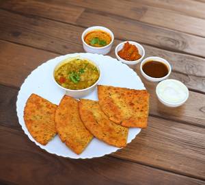Missa Paratha Thali