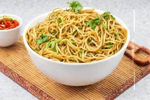 Butter Hakka Noodles (half)