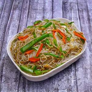 Veg Schezwan Combination Rice Noodles