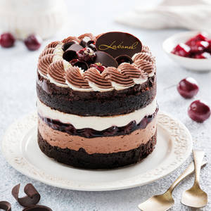 Eggless Black Forest [1pc]