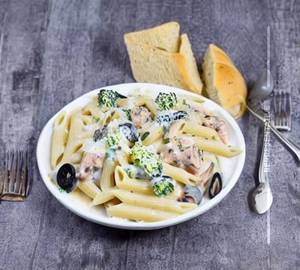Chicken Penne Alfredo