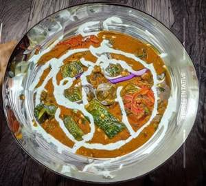 Veg Lababdar  