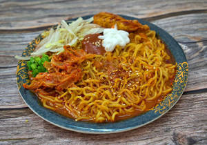 Korean Kimchi Ramen Noodles