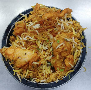 Chicken Tikka Lababdar Biryani