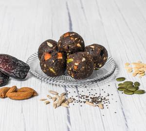 Ragi  Dates Gond Indian Millet Almonds & Seeds Laddu ( 225 Gm ) Gluten & Sugar Free