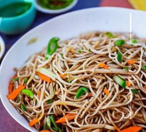 Hakka noodles