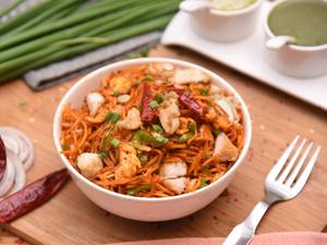 Schezwan Chicken Soft Noodles