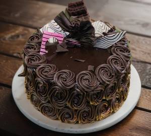 Choco chips cake