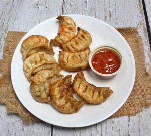 Paneer fried momos