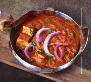 Matar paneer masala.