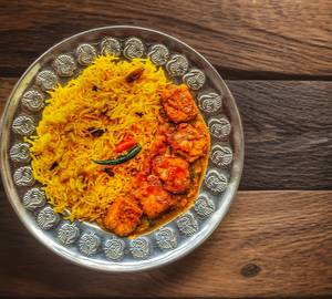 Basanti Pulao+ Paneer Masala