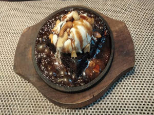 Brownie With Ice Cream