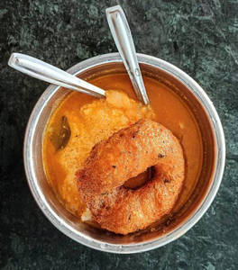 Anna Vada Sambhar [2 Pieces]
