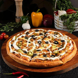 10" Medium Chicken Supreme Triple Tango Pizza