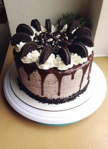 KitKat Chocolate Cake