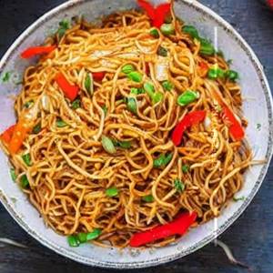 Schezwan fried noodles