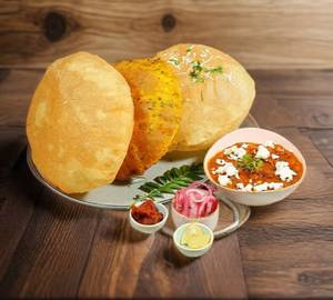 Paneer Chole Bhature [2 Pc]