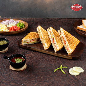 Bombay Chutney Toast Sandwich