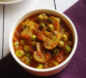 Matar Mushroom Masala