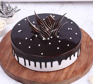 Choco Vanilla Classic Cake