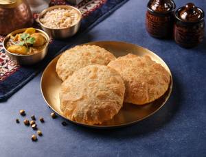 Sattu Poori With Aloo Sabji And Halwa