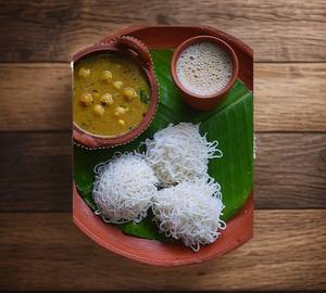 Idiyappam with  Coconut Milk 2 Nos