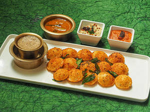 Podi Mini Idli(15pc) + Filter Coffee