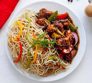 Chilli Chicken + Noodles