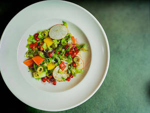 TOSSED GREEN SALAD