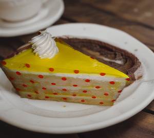 Fresh Mango Cake Piece