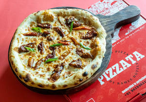 Korean Barbequed Chicken Pizza