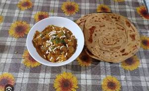 Matar Mushroom With 2 Laccha Paratha