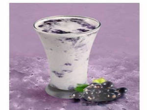 BLACKCURRANT THICK MILK SHAKES