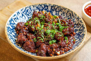 Veg Manchurian Dry (12 To 14 Pcs)
