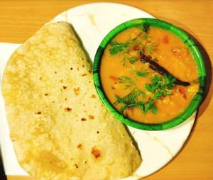 Dal Tadka With 4 Butter Roti