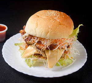 CHICKEN MEGA ZINGER SPICY BURGER