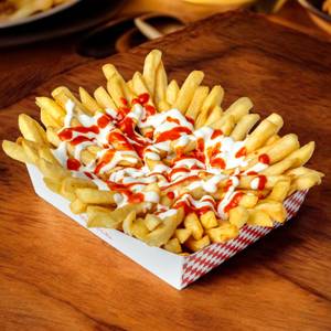 Fries with Chilli Garlic Sauce