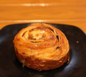 Cinnamon Roll (1pc)