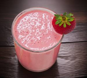 Strawberry lassi