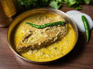 Ilish Posto