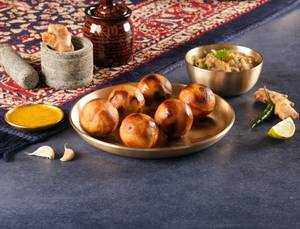 Mini Litti With Chokha & Mustard Chutney (6 Pcs)